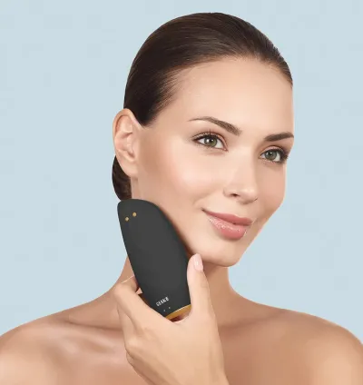 فرشاة الوجه الحرارية الصوتية وجهاز شد الوجه 8 فـي 1 من جيسكي