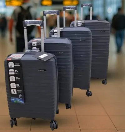 Set Of 4 Silicone Rubber Travel Luggage With 360° Spinner Wheels (20" - 24" - 28" - 32") By Smart