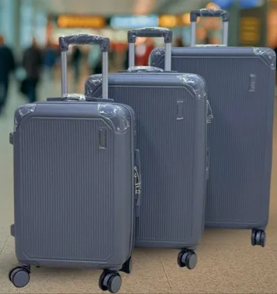 Set Of 3 Silicone Travel Luggage With 360° Spinner Wheels (20" - 24" - 28") By Smart